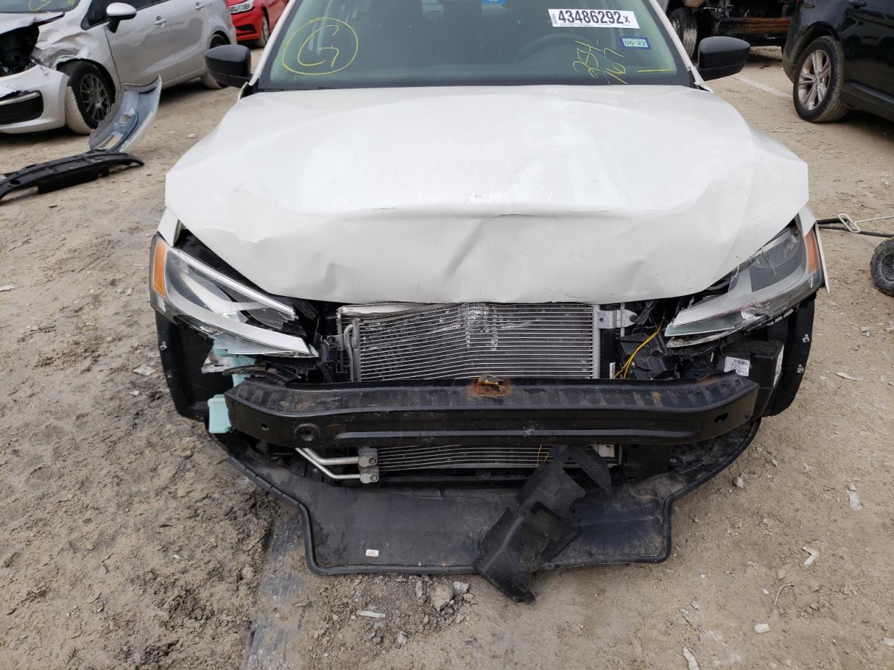 Photo 9 from auction – 2013 VOLKSWAGEN JETTA BASE with VIN 3VW2K7AJ8DM254767