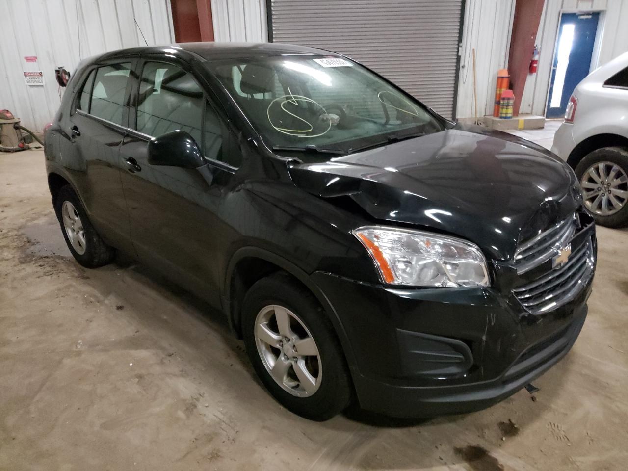 CHEVROLET TRAX LS 2016 with VIN KL7CJNSB9GB659552 - Photo from auction