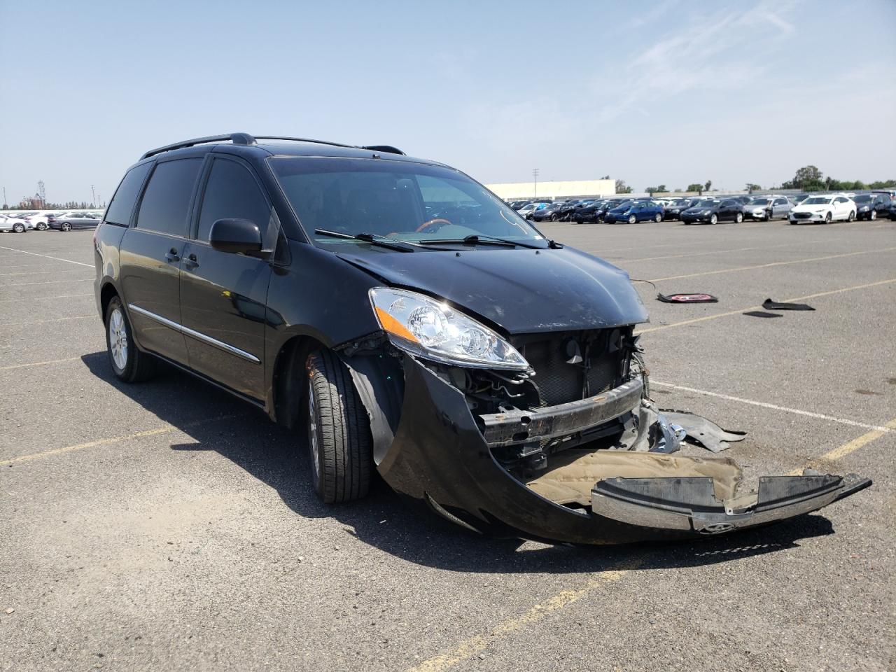 TOYOTA SIENNA XLE 2010 with VIN 5TDYK4CC1AS319867 - Photo from auction
