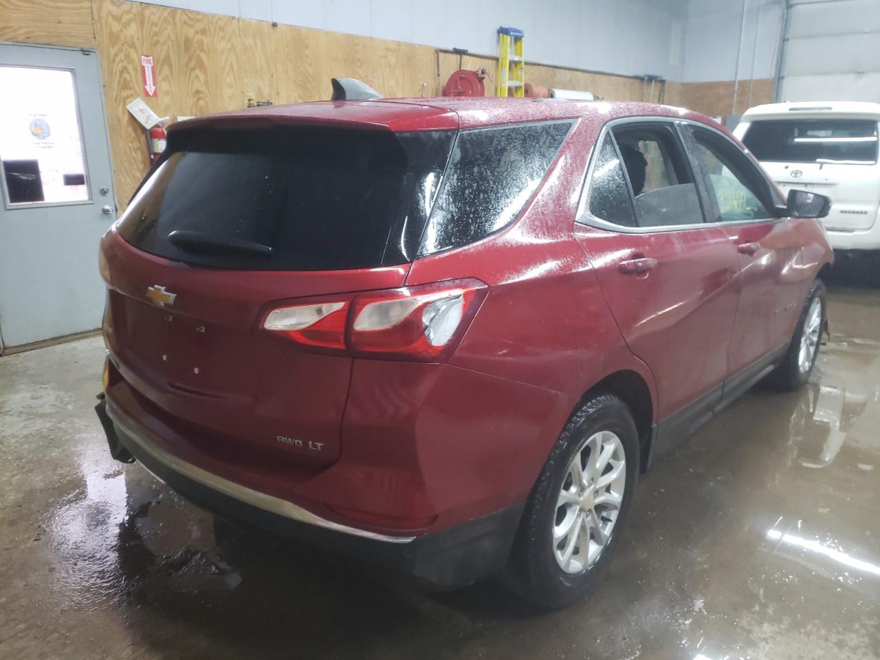 Photo 4 from auction – 2018 CHEVROLET EQUINOX LT with VIN 3GNAXSEV3JS580233