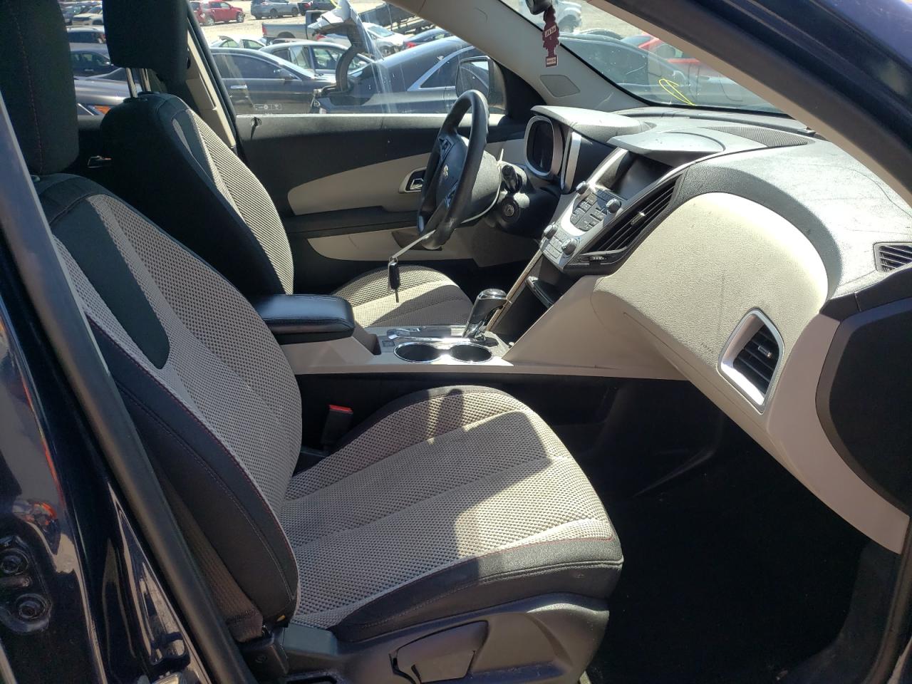 Photo 5 from auction – 2017 CHEVROLET EQUINOX LS with VIN 2GNALBEK1H1536271