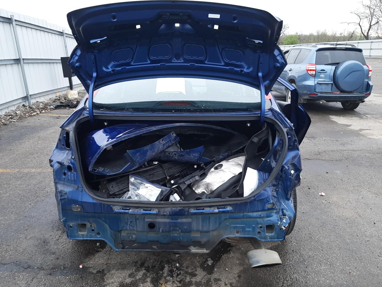 Photo 9 from auction – 2018 KIA FORTE LX with VIN 3KPFL4A74JE214583
