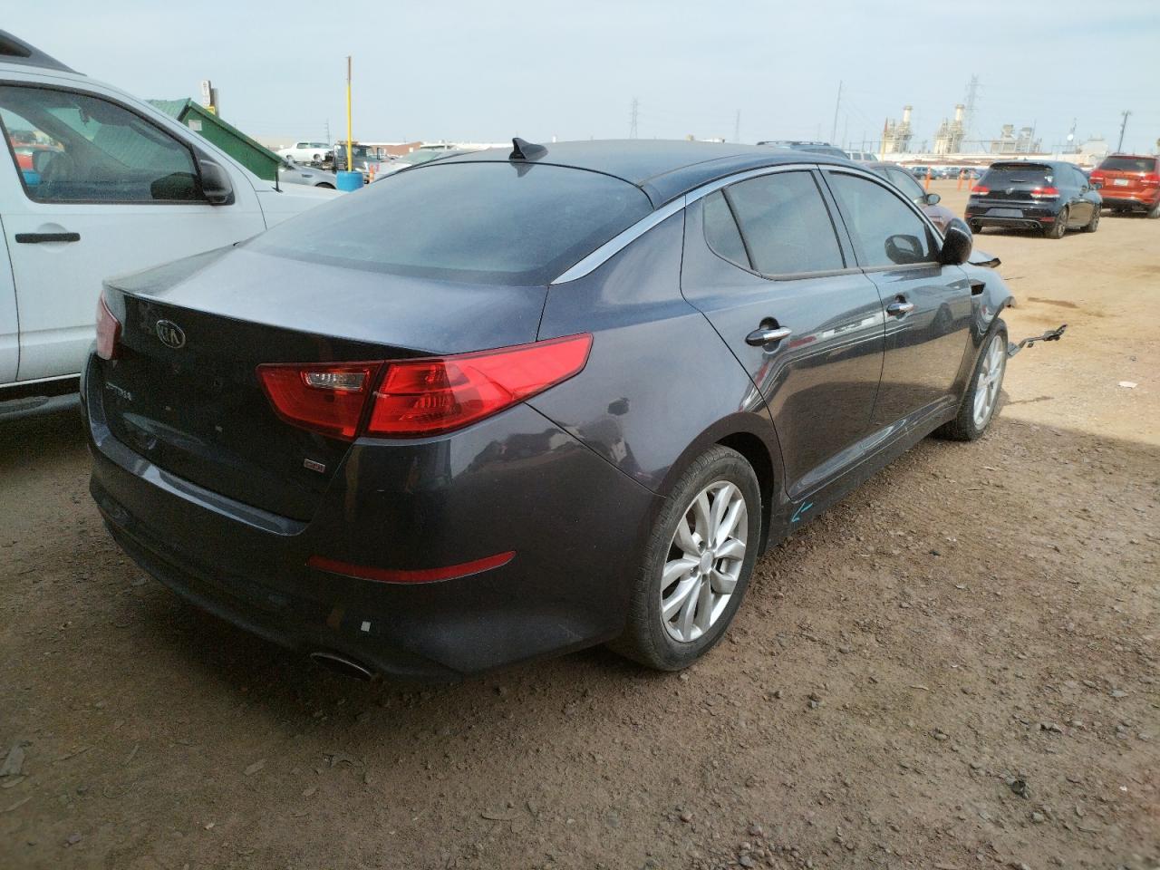 Photo 4 from auction – 2015 KIA OPTIMA LX with VIN 5XXGM4A77FG452508