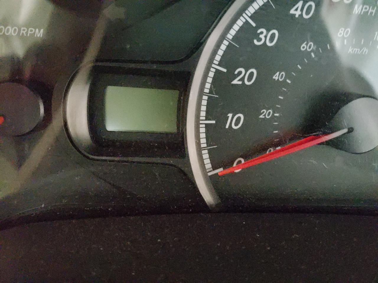 Photo 8 from auction – 2014 TOYOTA SIENNA LE with VIN 5TDKK3DC9ES447729