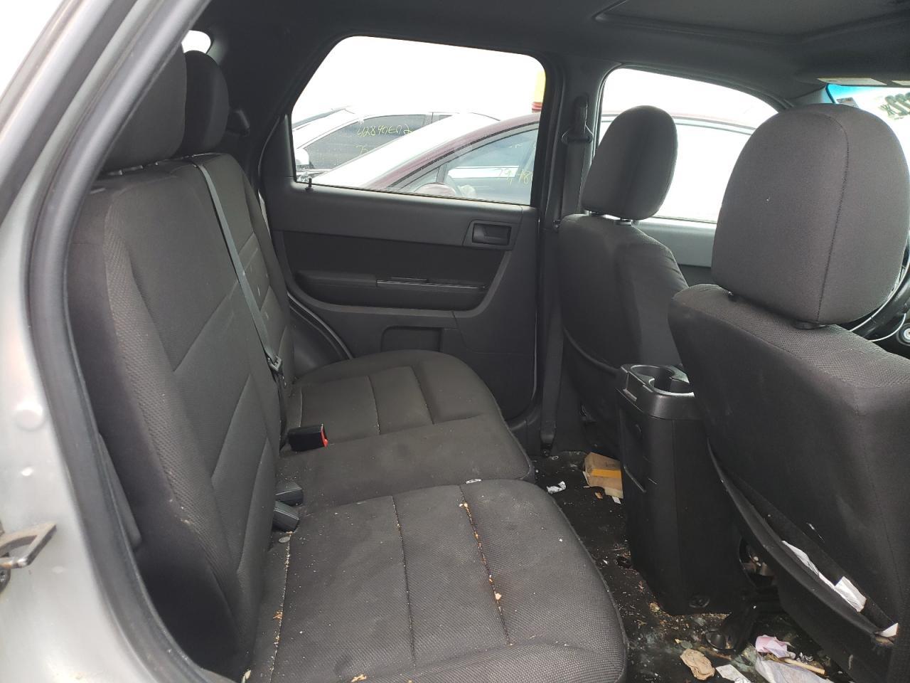 Zdjęcie 6 z aukcji – 2010 FORD ESCAPE XLT z VIN 1FMCU0DG8AKB01958