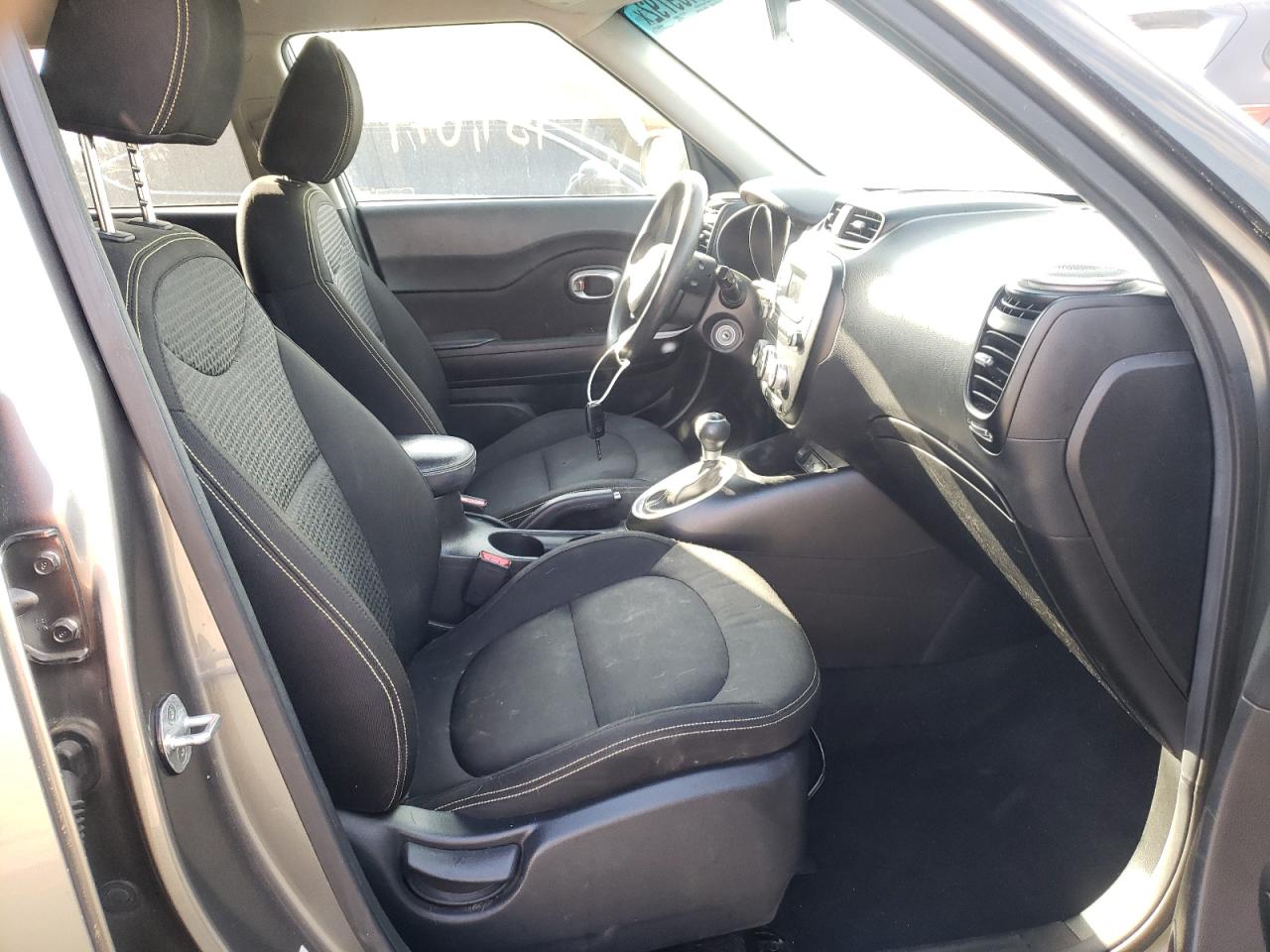 Photo 5 from auction – 2015 KIA SOUL + with VIN KNDJP3A58F7170618