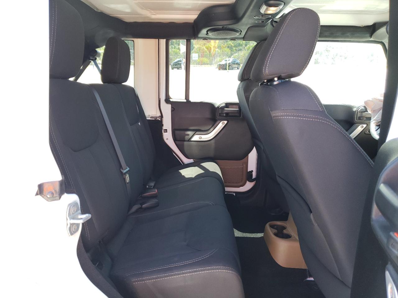Photo 6 from auction – 2014 JEEP WRANGLER U with VIN 1C4BJWEG4EL106343