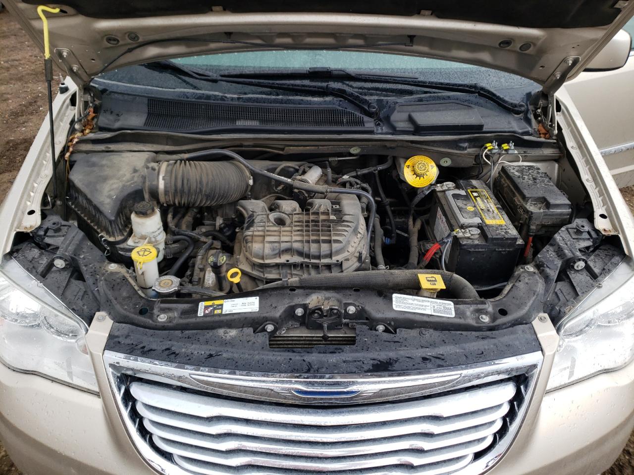 Photo 7 from auction – 2014 CHRYSLER TOWN & COU with VIN 2C4RC1BG8ER397680