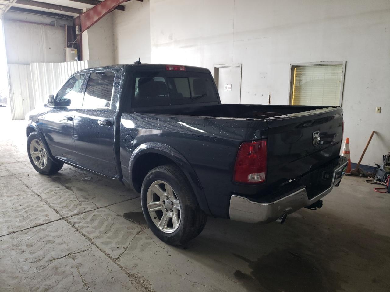 Photo 3 from auction – 2017 RAM 1500 SLT with VIN 1C6RR6LT1HS843587