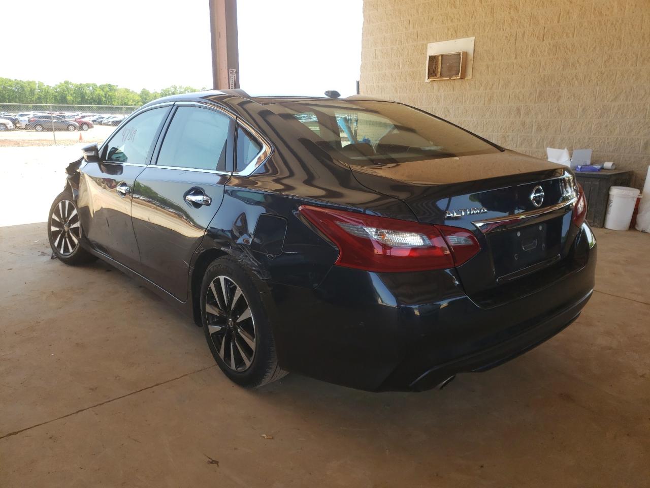 Photo 3 from auction – 2018 NISSAN ALTIMA 2.5 with VIN 1N4AL3AP3JC142390