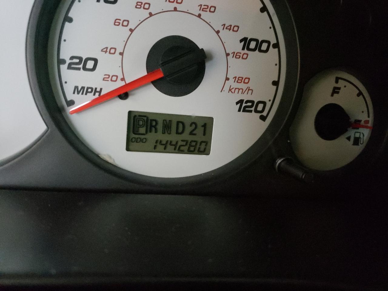 Photo 8 from auction – 2002 FORD ESCAPE XLT with VIN 1FMYU03102KC93137