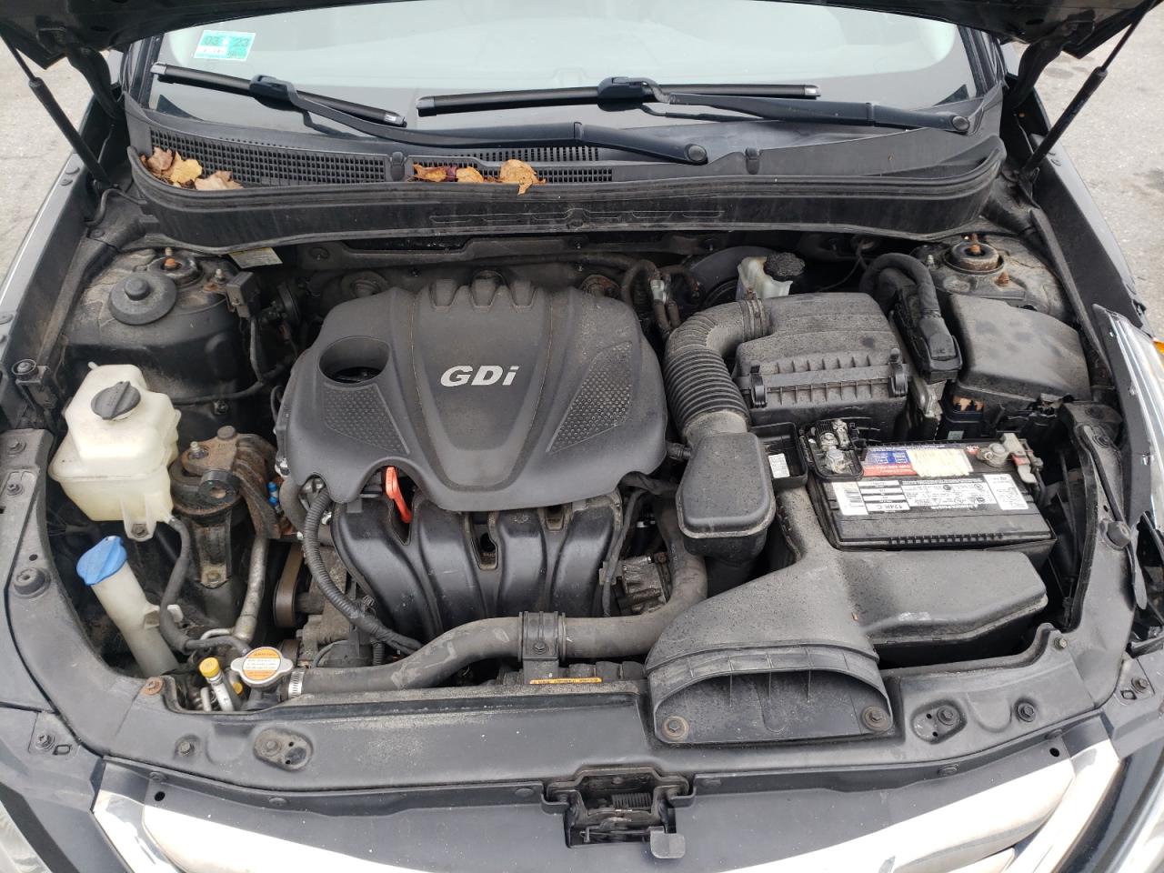 Photo 7 from auction – 2012 HYUNDAI SONATA SE with VIN 5NPEC4AC1CH463964