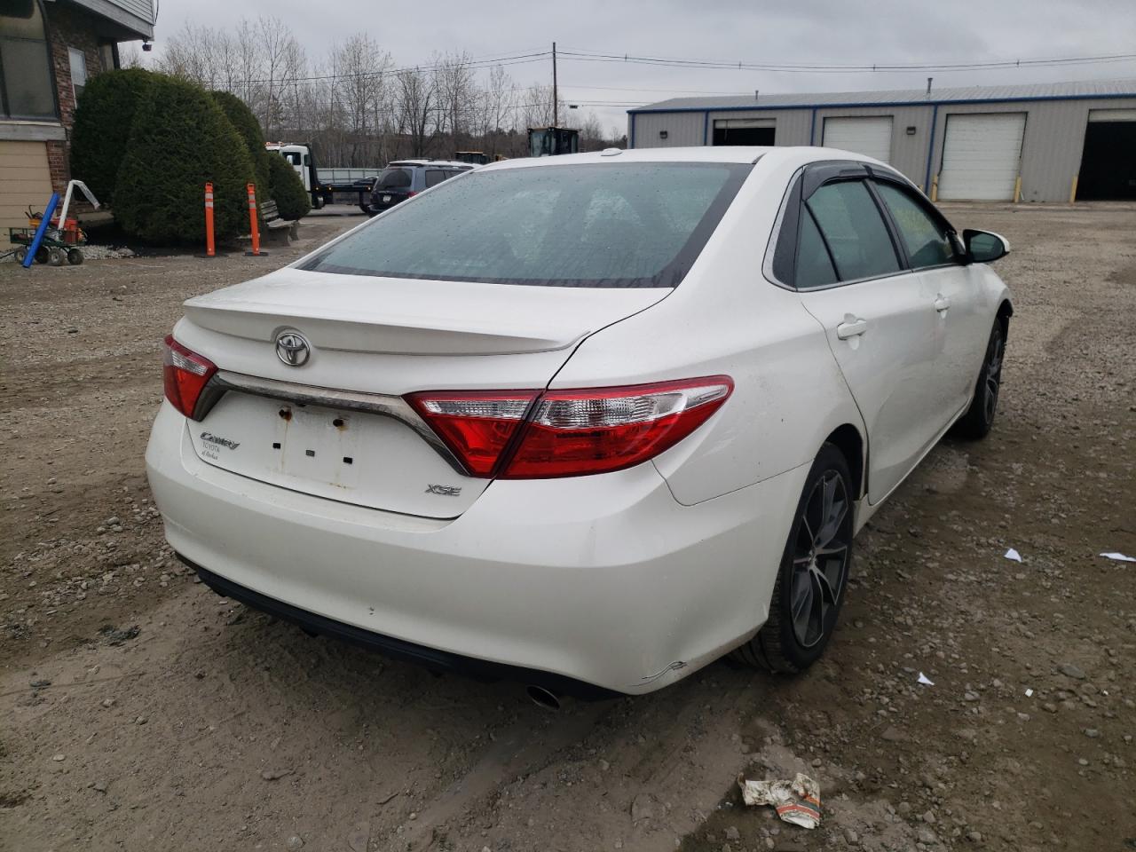 Photo 4 from auction – 2015 TOYOTA CAMRY LE with VIN 4T1BF1FK4FU907479