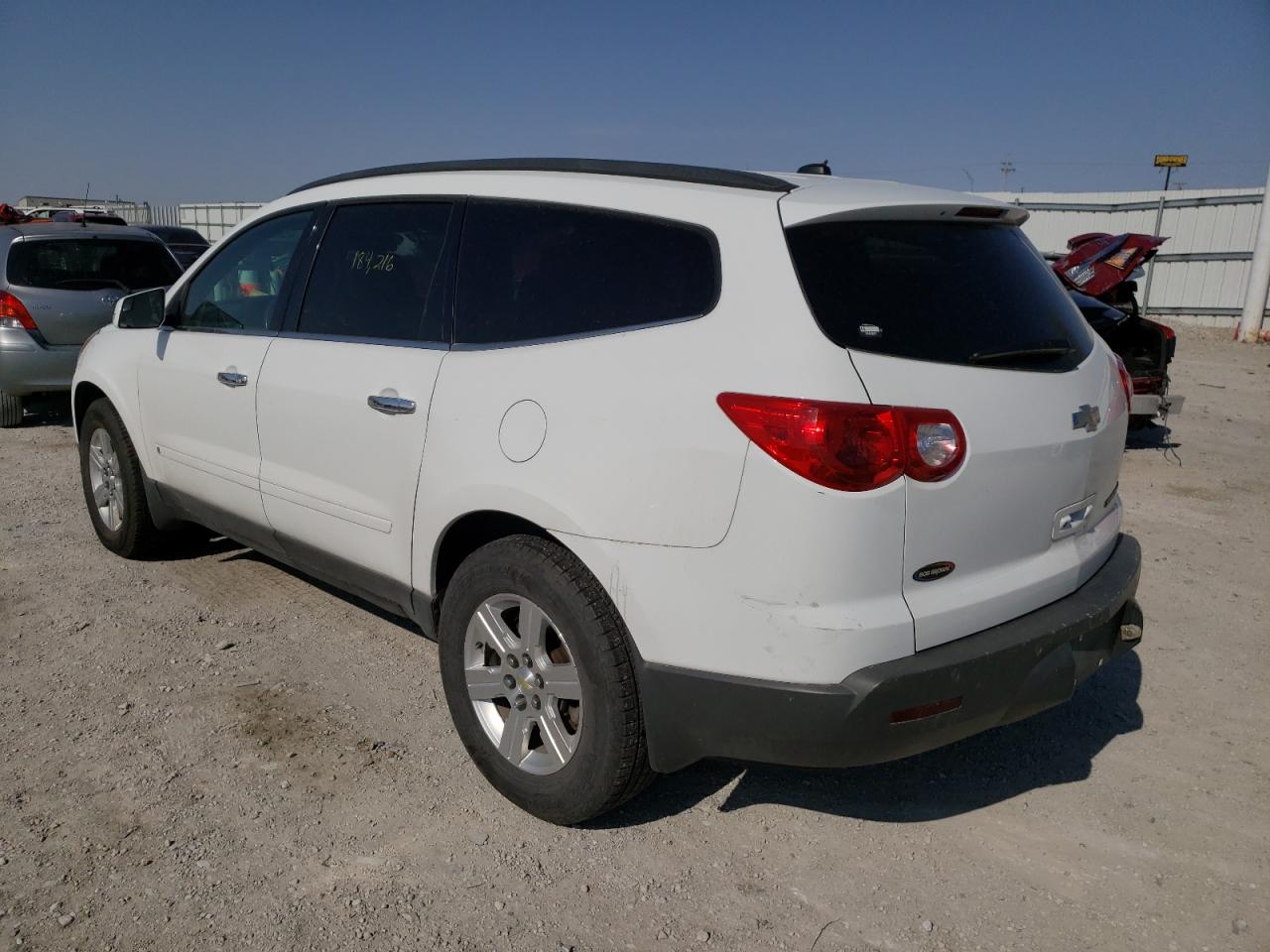 Photo 3 from auction – 2010 CHEVROLET TRAVERSE L with VIN 1GNLRFED3AS142423