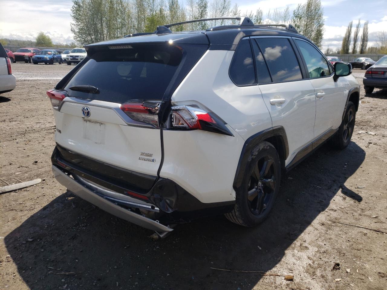 Photo 4 from auction – 2019 TOYOTA RAV4 XSE with VIN 2T3EWRFV8KW013007