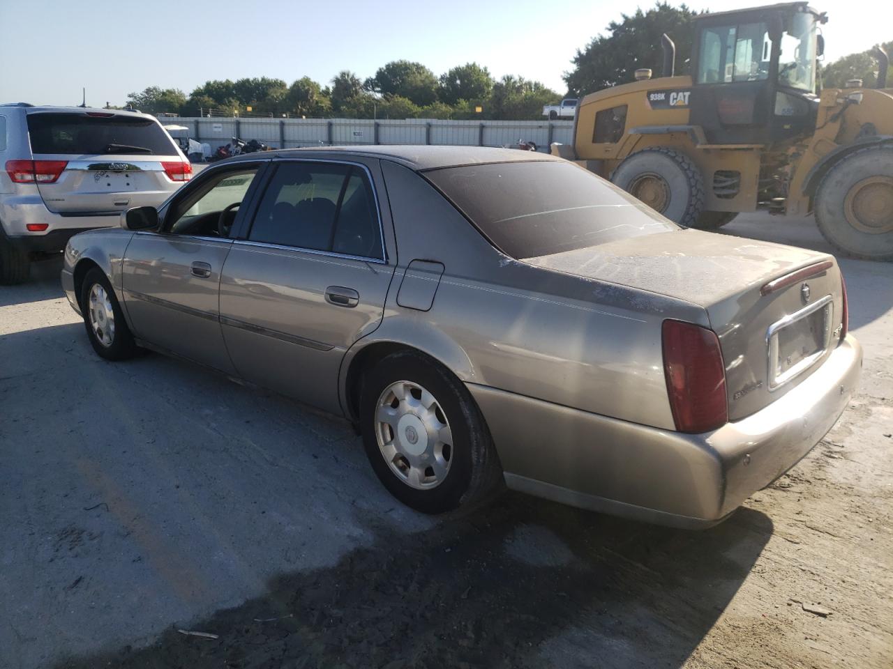 Photo 3 from auction – 2000 CADILLAC DEVILLE with VIN 1G6KD54Y2YU352756