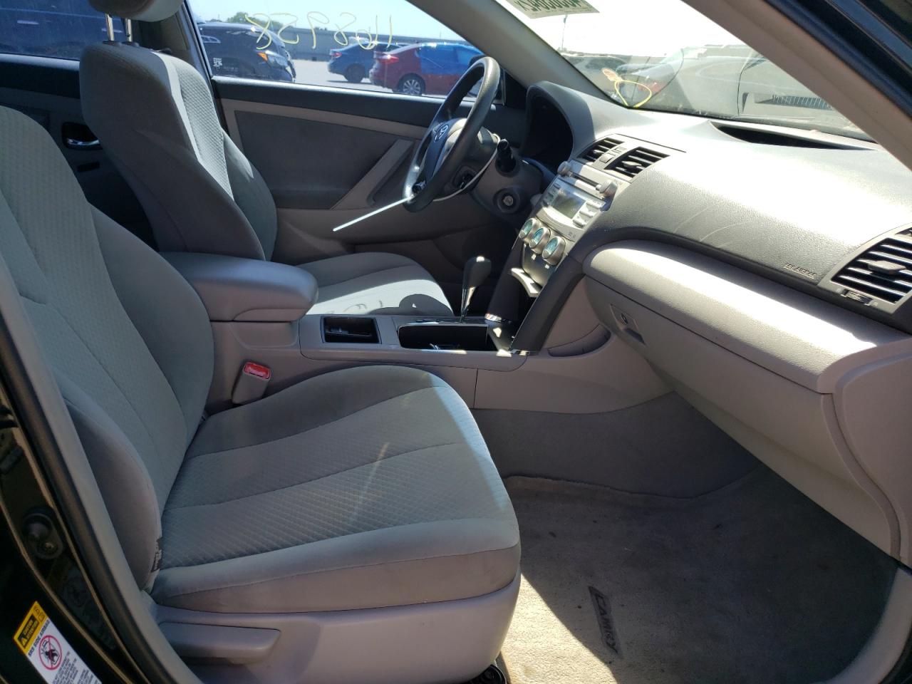 Photo 5 from auction – 2007 TOYOTA CAMRY CE with VIN 4T1BE46K77U520477