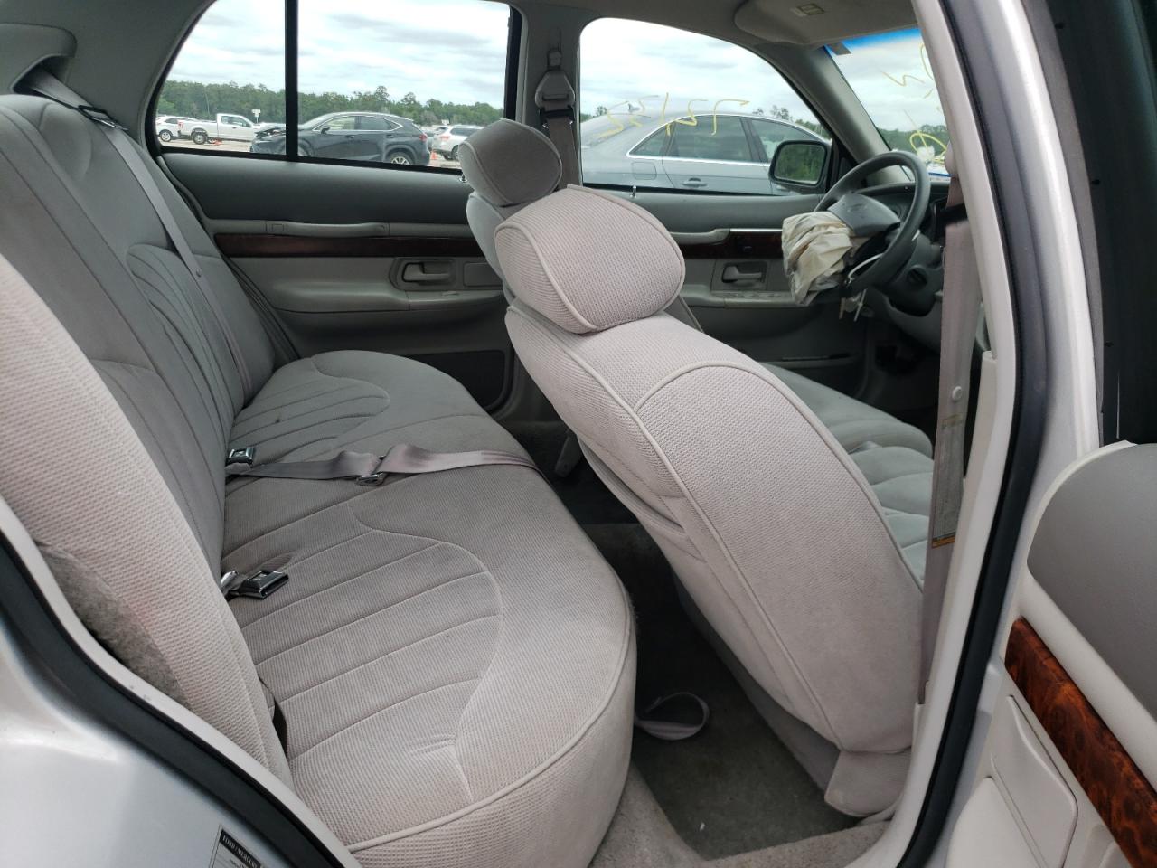 Photo 16 from auction – 1997 MERCURY GRAND MARQ with VIN 2MELM74W1VX665750