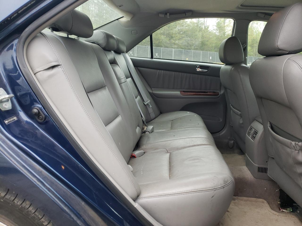 Photo 6 from auction – 2005 TOYOTA CAMRY LE with VIN 4T1BF30K55U108894