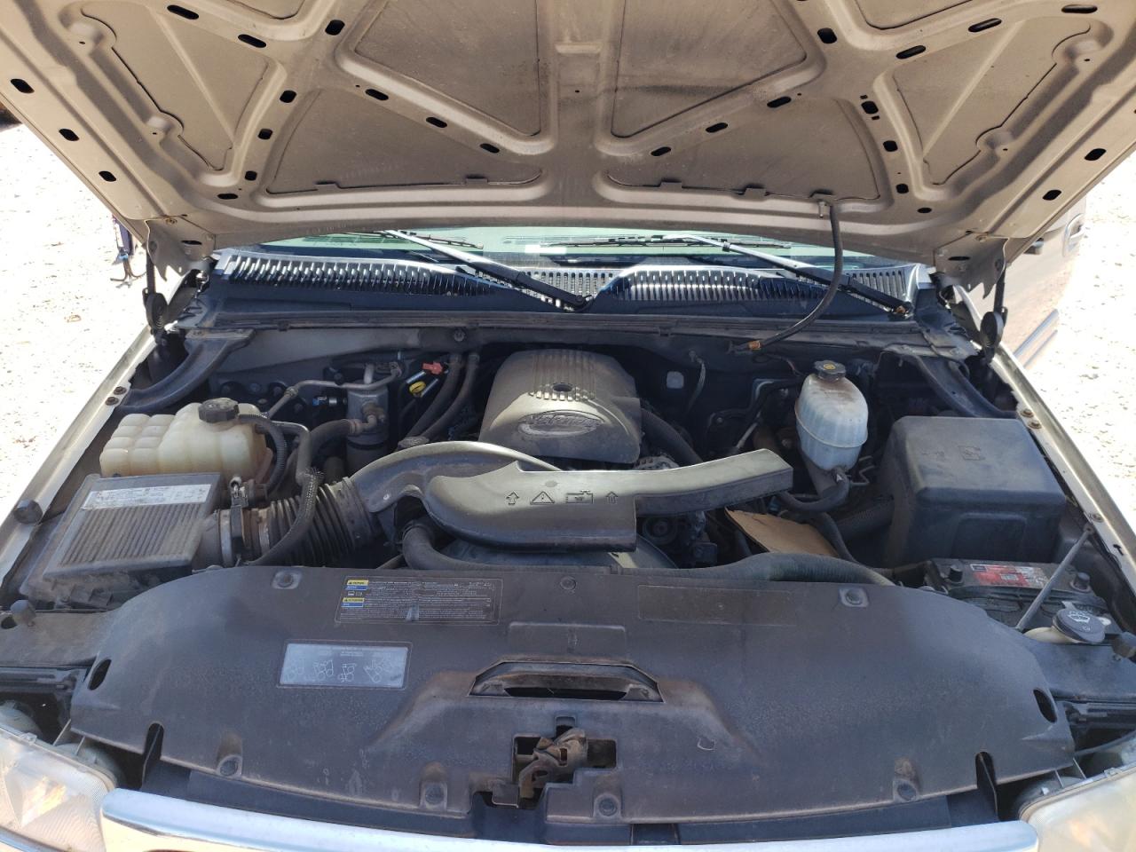 Photo 7 from auction – 2004 GMC YUKON with VIN 1GKEC13Z04R242340