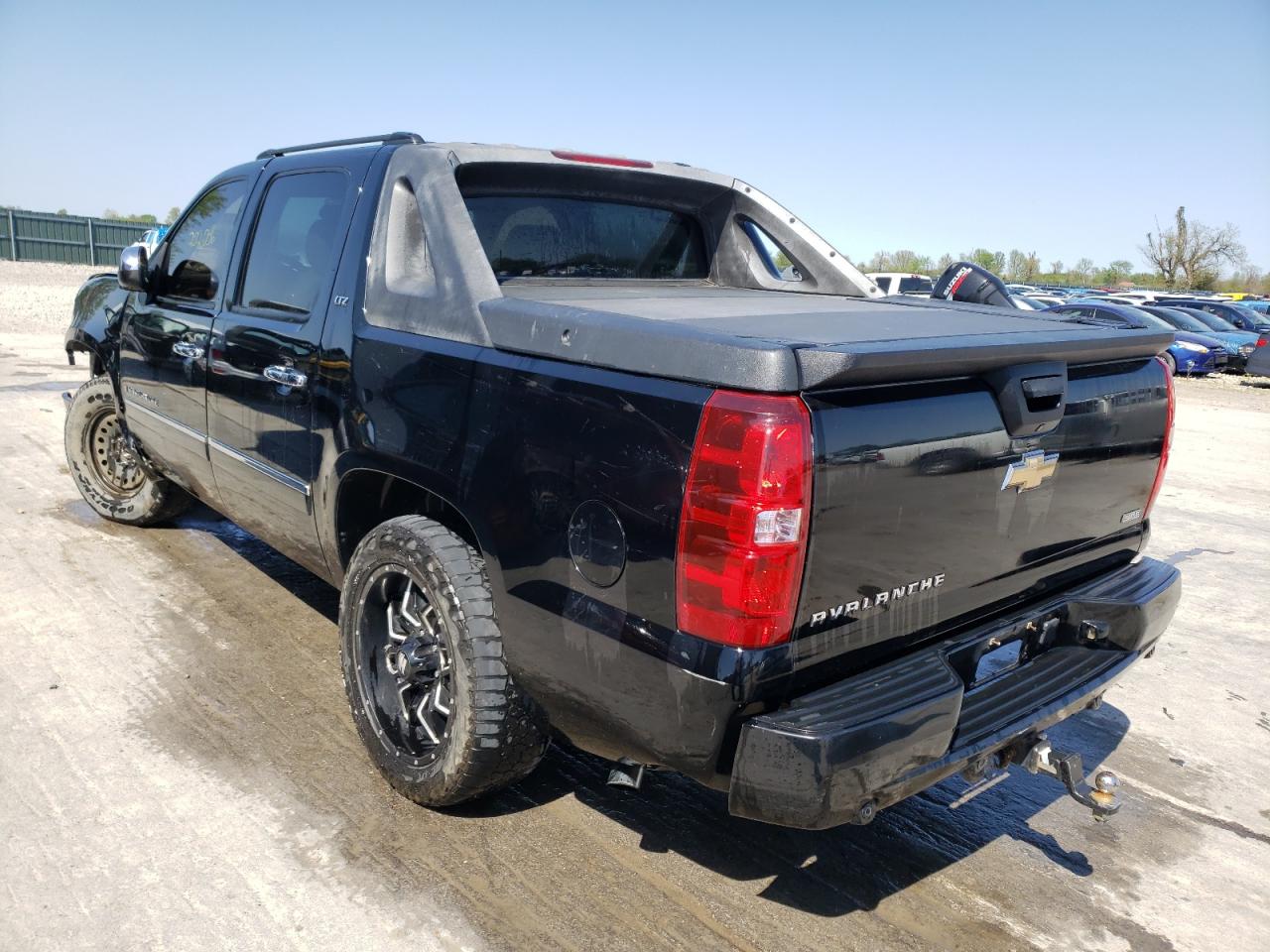 Photo 3 from auction – 2009 CHEVROLET AVALANCHE with VIN 3GNFK320X9G236027