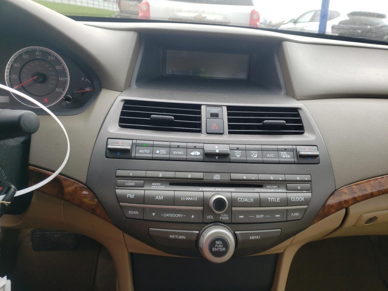 Photo 9 from auction – 2010 HONDA ACCORD EXL with VIN 1HGCP2F87AA054054