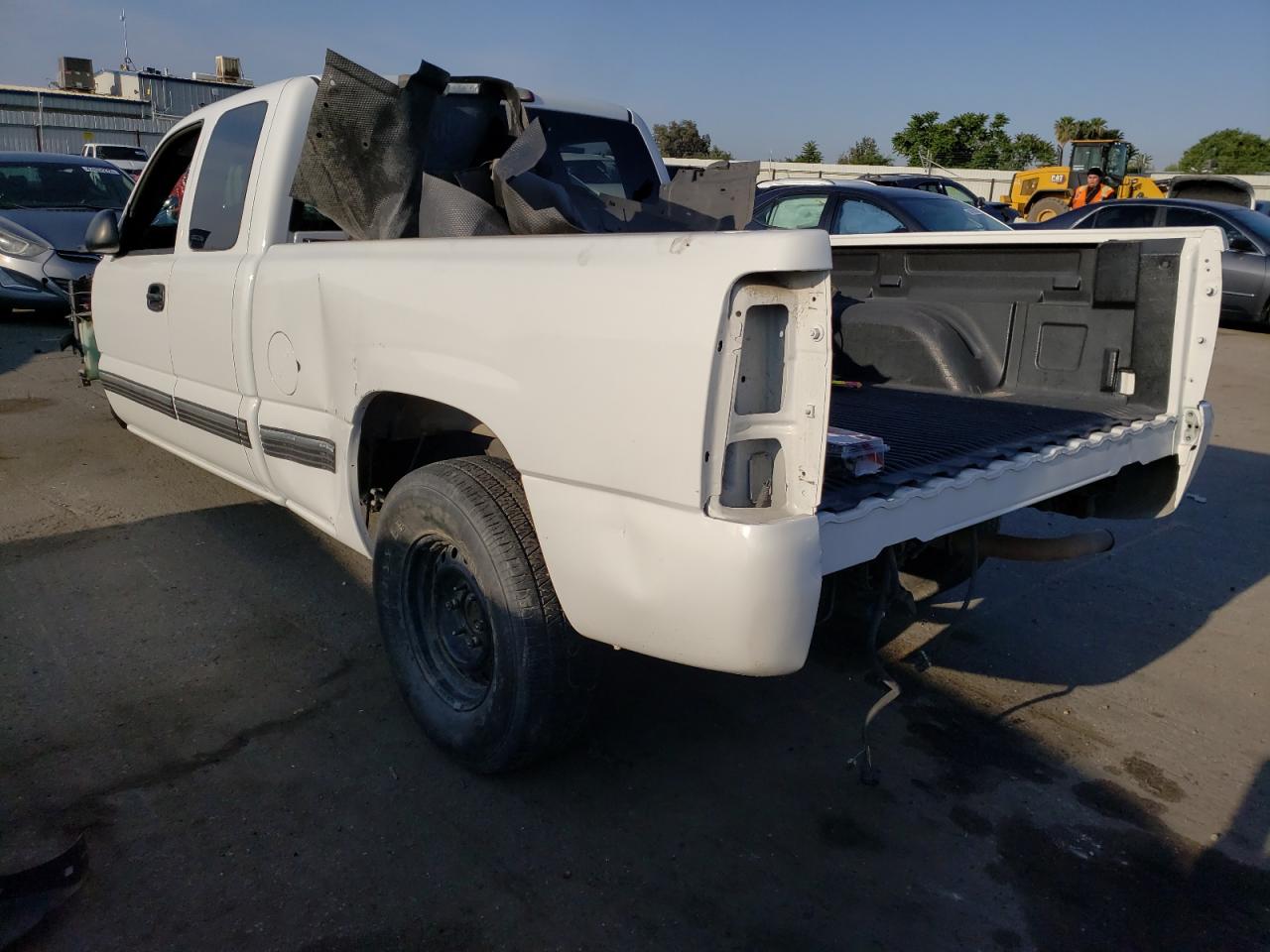 Photo 3 from auction – 2004 CHEVROLET SILVERADO with VIN 2GCEC19T441219747