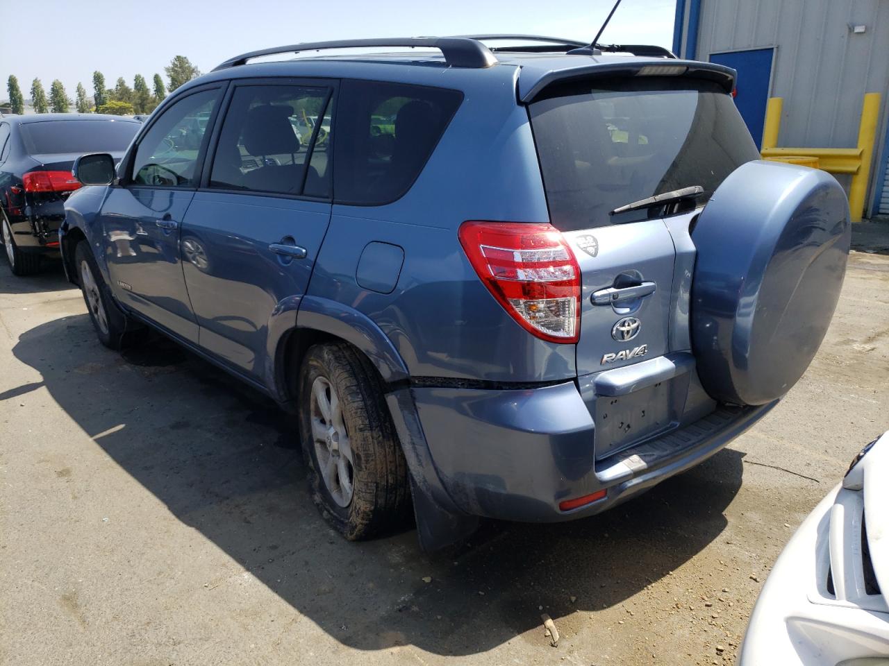 Photo 3 from auction – 2012 TOYOTA RAV4 LIMIT with VIN 2T3YF4DV5CW132573
