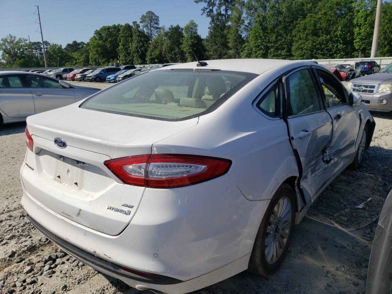 Photo 4 from auction – 2016 FORD FUSION SE with VIN 3FA6P0LU4GR261068
