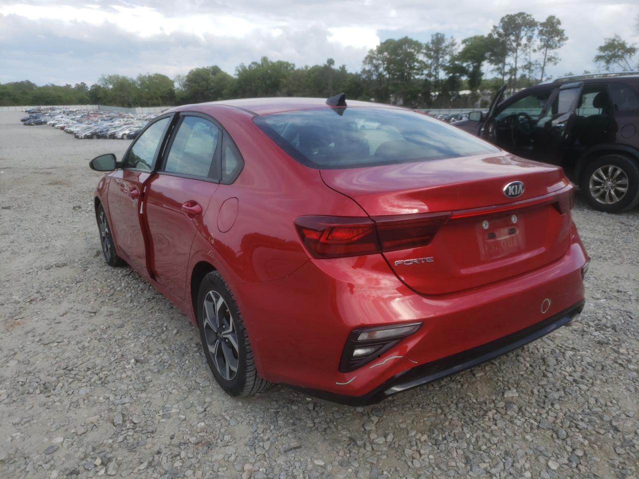 Photo 3 from auction – 2019 KIA FORTE FE with VIN 3KPF24AD9KE116398