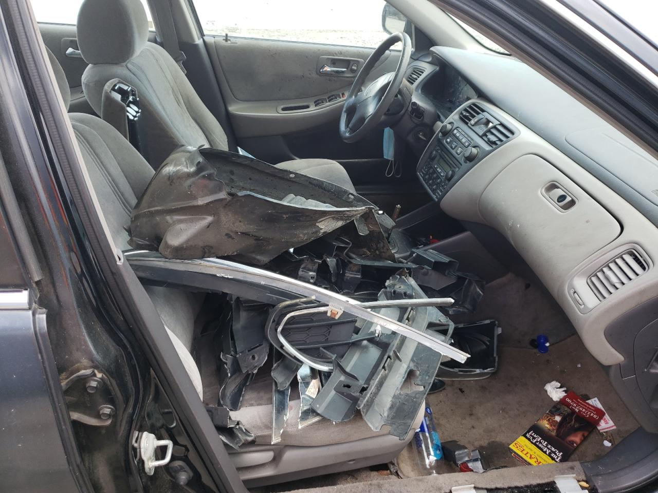 Photo 5 from auction – 2000 HONDA ACCORD with VIN 1HGCG667XYA120170