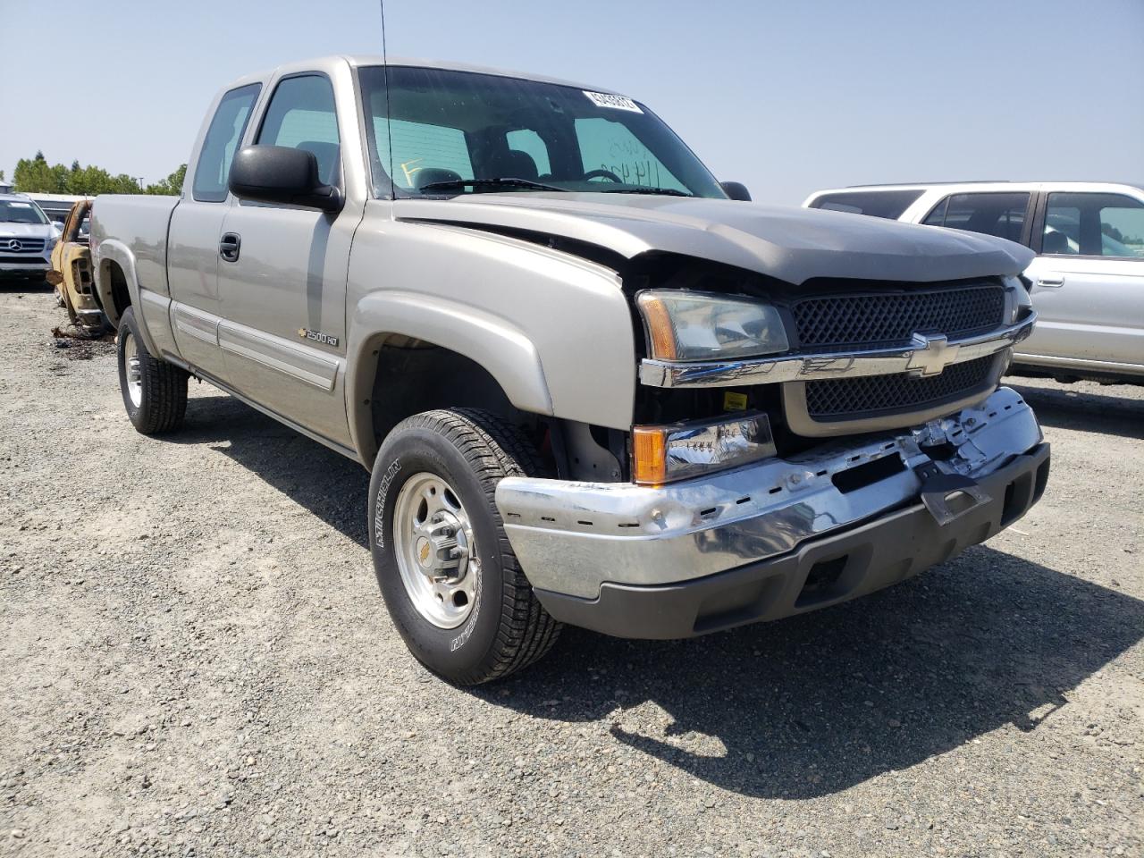 CHEVROLET SILVERADO 2003 with VIN 1GCHK29U93E105982 - Photo from auction