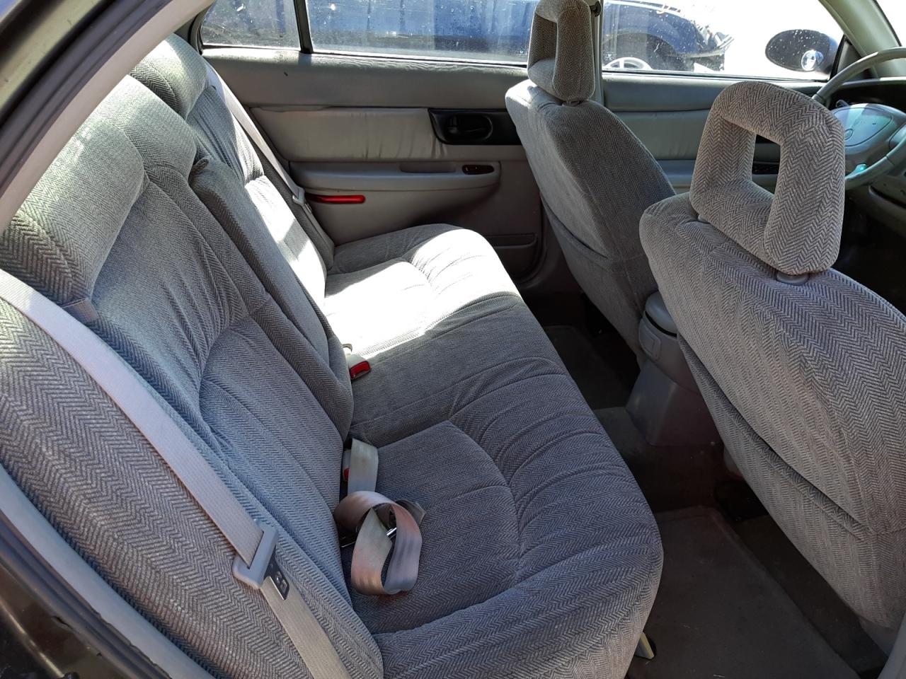 Photo 6 from auction – 2001 BUICK REGAL LS with VIN 2G4WB52K311170094