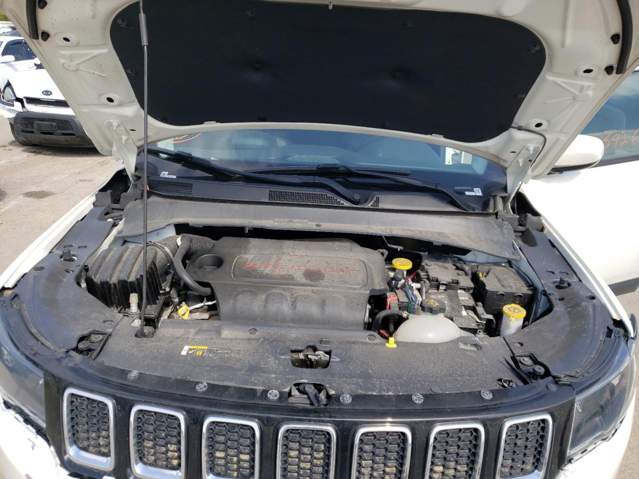 Photo 7 from auction – 2018 JEEP COMPASS LA with VIN 3C4NJDBB4JT261418