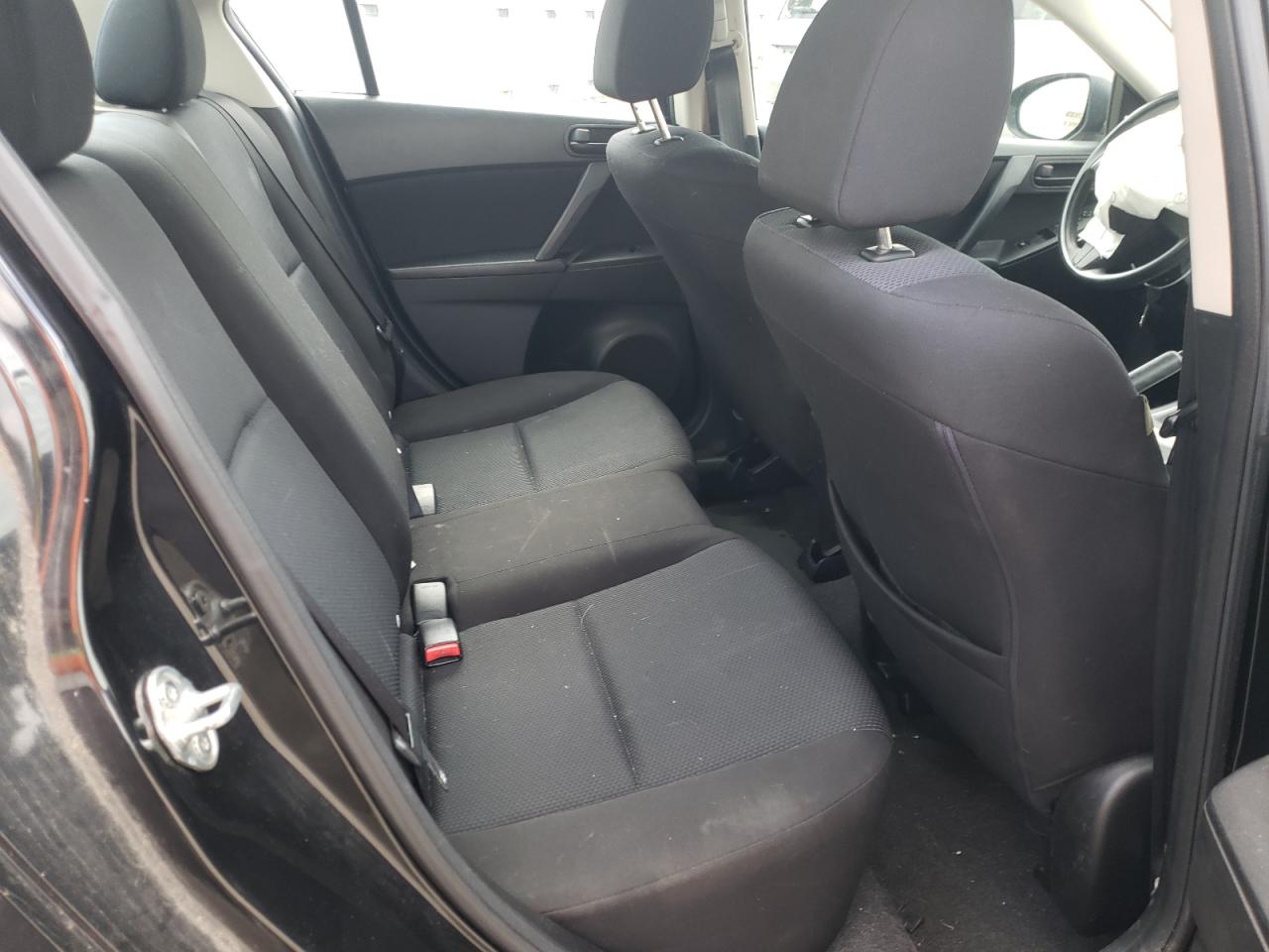 Photo 6 from auction – 2011 MAZDA 3 I with VIN JM1BL1UF4B1436738