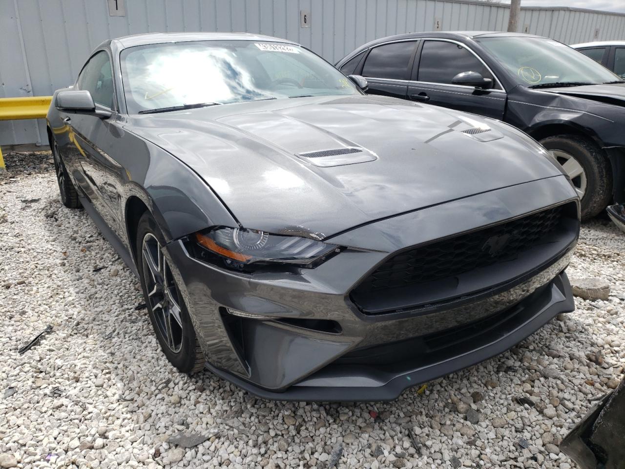 FORD MUSTANG 2020 with VIN 1FA6P8TH8L5136377 - Photo from auction