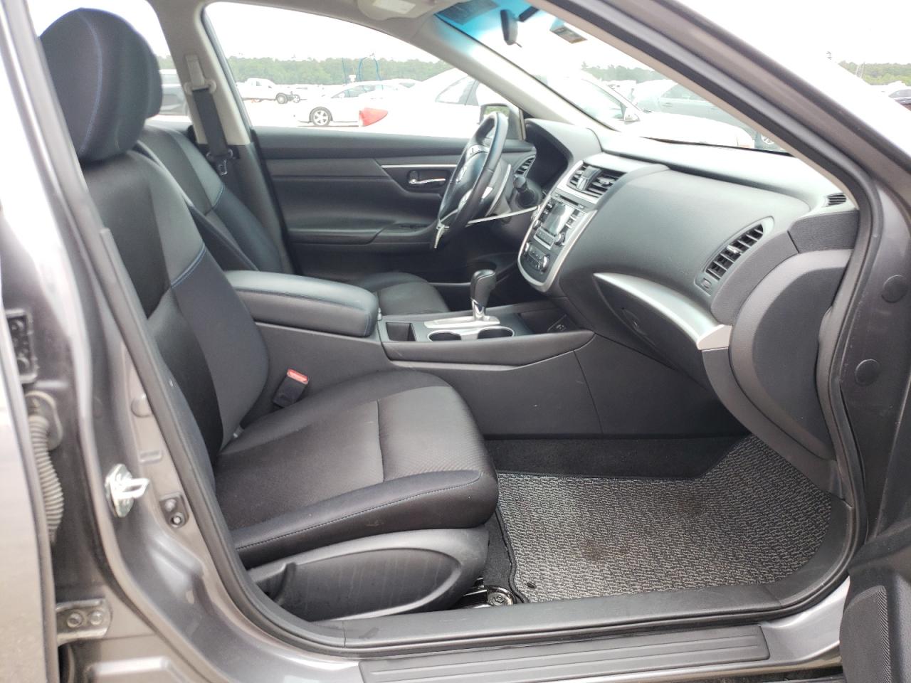 Photo 5 from auction – 2017 NISSAN ALTIMA 2.5 with VIN 1N4AL3AP1HN357118