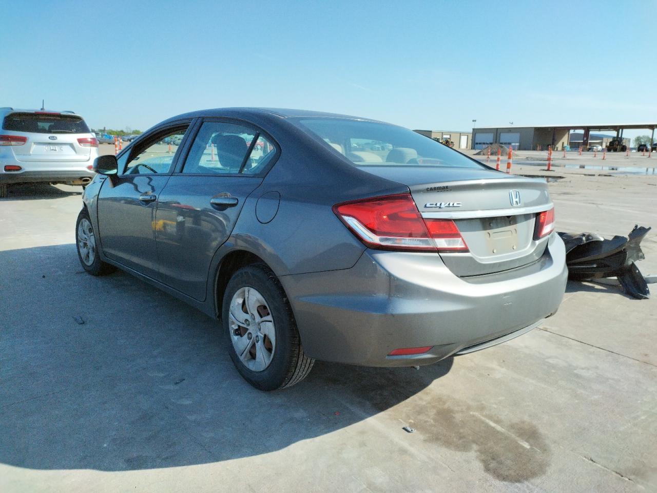 Photo 3 from auction – 2013 HONDA CIVIC LX with VIN 2HGFB2F55DH520183