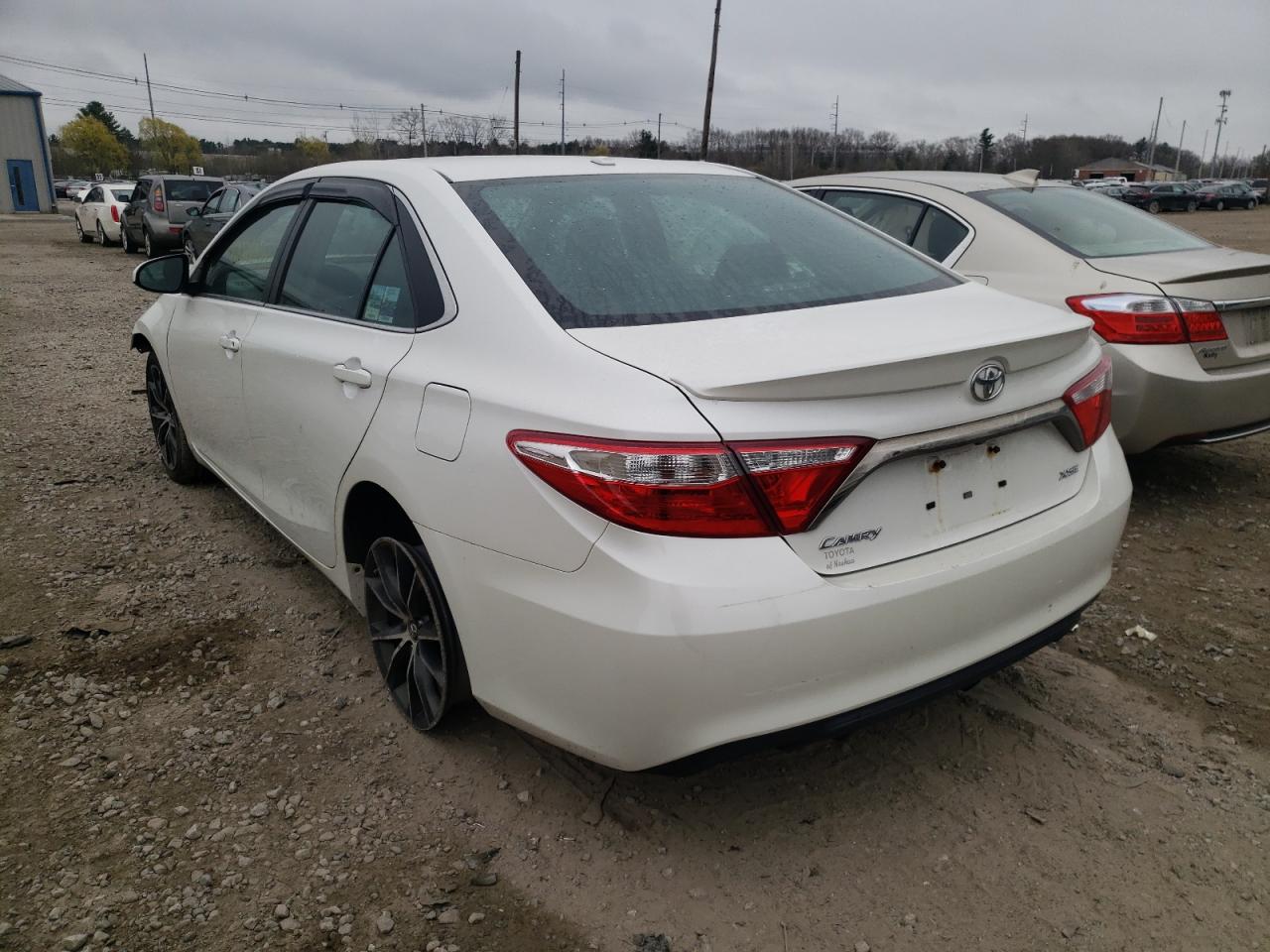 Photo 3 from auction – 2015 TOYOTA CAMRY LE with VIN 4T1BF1FK4FU907479