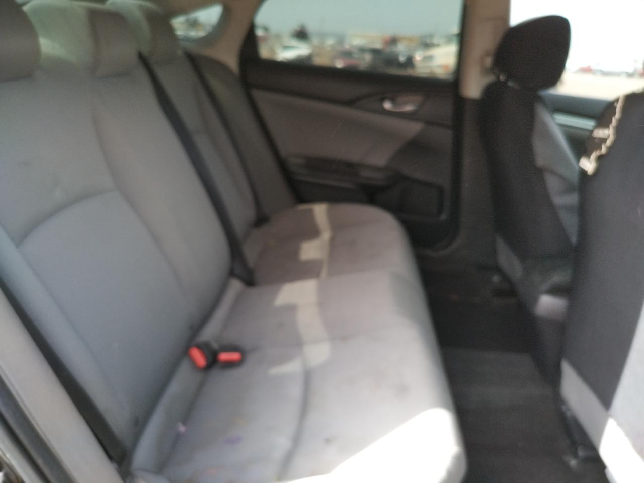 Photo 6 from auction – 2017 HONDA CIVIC with VIN 2HGFC2F55HH506884