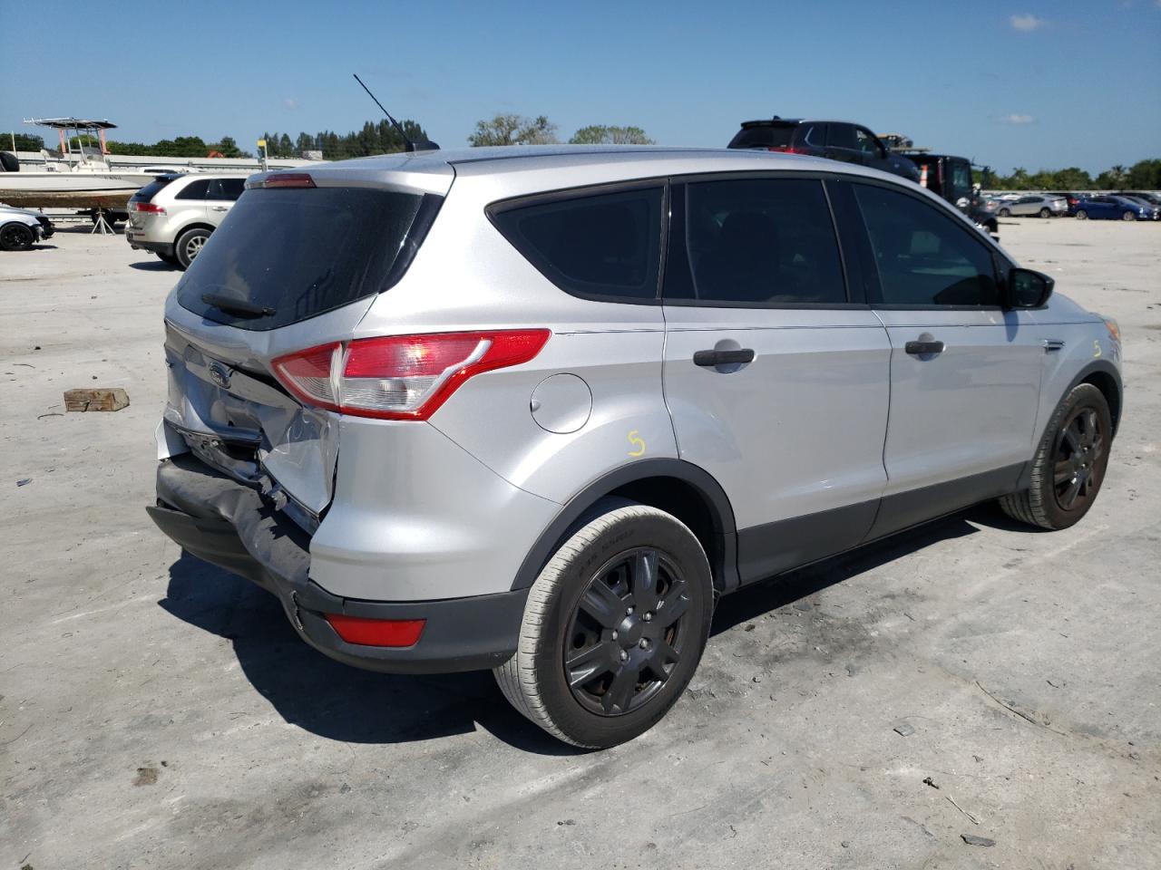Photo 4 from auction – 2016 FORD ESCAPE S with VIN 1FMCU0F70GUC06293