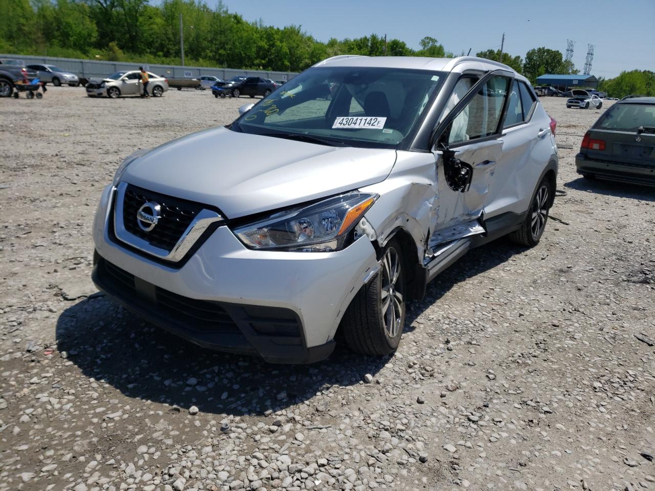 Photo 2 from auction – 2020 NISSAN KICKS SV with VIN 3N1CP5CV3LL545486