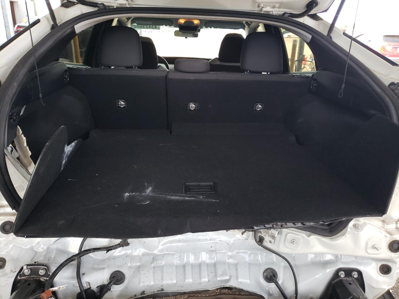 Photo 9 from auction – 2016 TOYOTA PRIUS with VIN JTDKARFU0G3015238