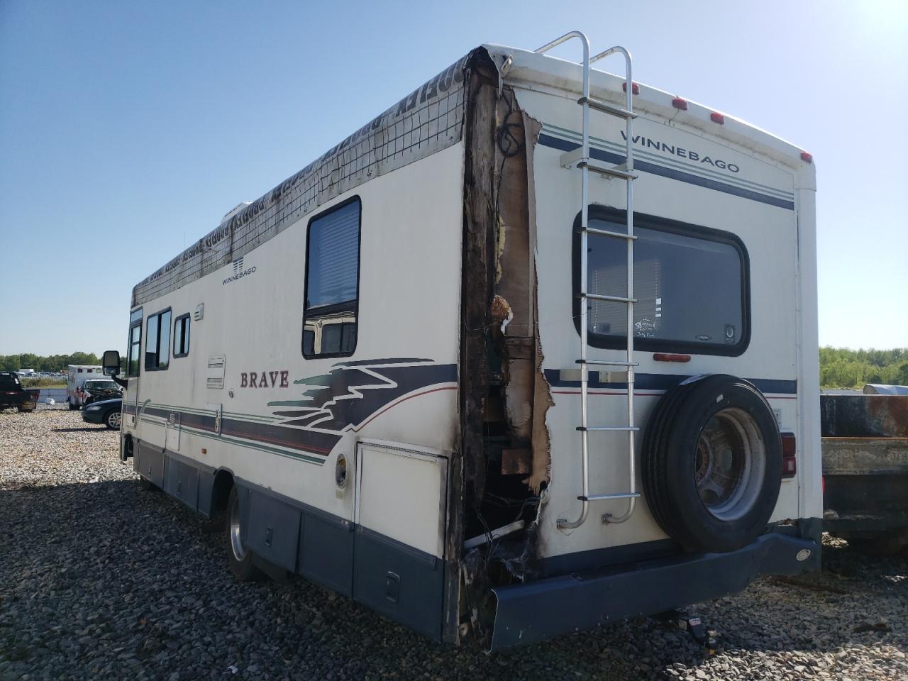 Photo 3 from auction – 1997 CHEVROLET P30 with VIN 1GBKP37JXV3310042