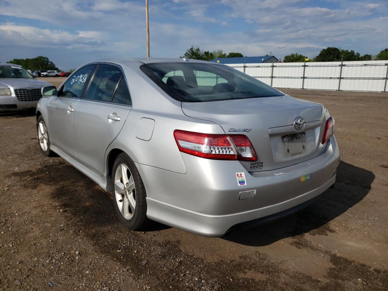Photo 3 from auction – 2010 TOYOTA CAMRY BASE with VIN 4T1BF3EK9AU083971