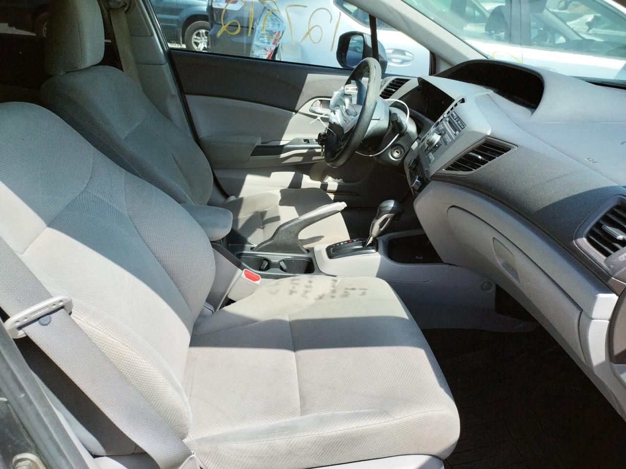 Photo 5 from auction – 2012 HONDA CIVIC LX with VIN 19XFB2F52CE321472