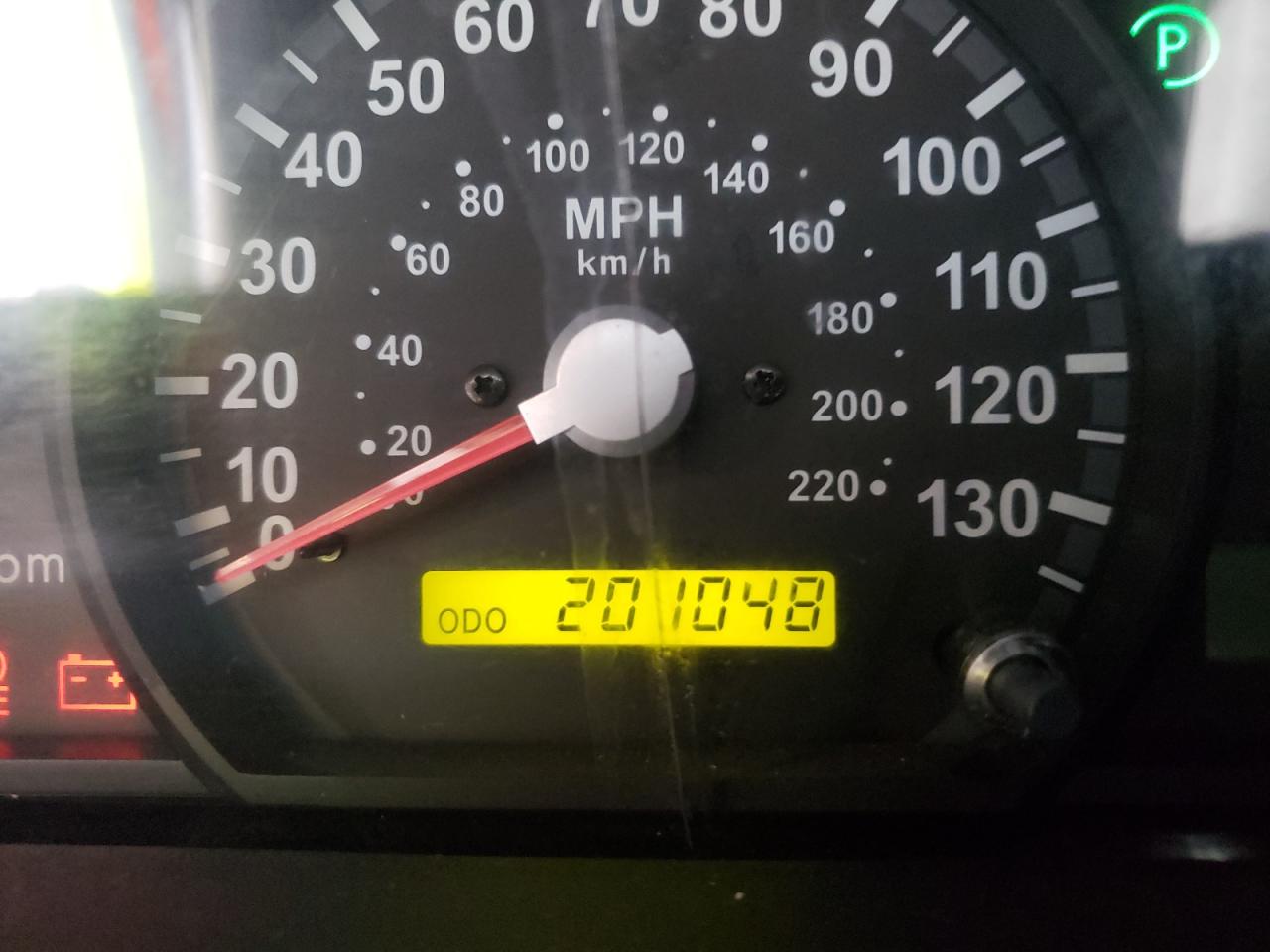 Photo 8 from auction – 2006 KIA SORENTO EX with VIN KNDJD733665504460