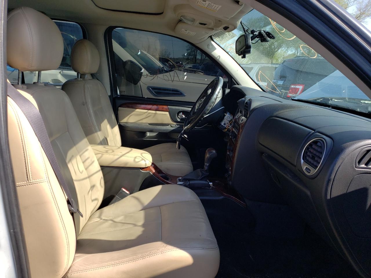 Photo 5 from auction – 2005 GMC ENVOY with VIN 1GKDT13S552139990