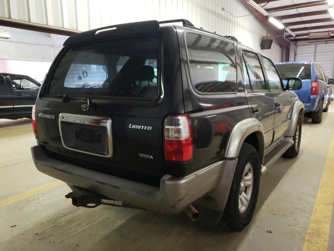 Photo 4 from auction – 2002 TOYOTA 4RUNNER LI with VIN JT3GN87R020220667