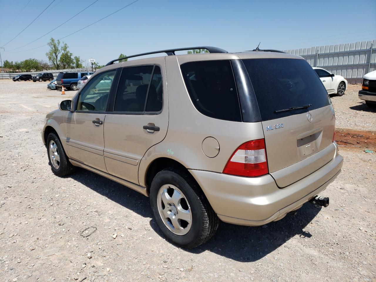 Photo 3 from auction – 2002 MERCEDES-BENZ ML 320 with VIN 4JGAB54E92A344386